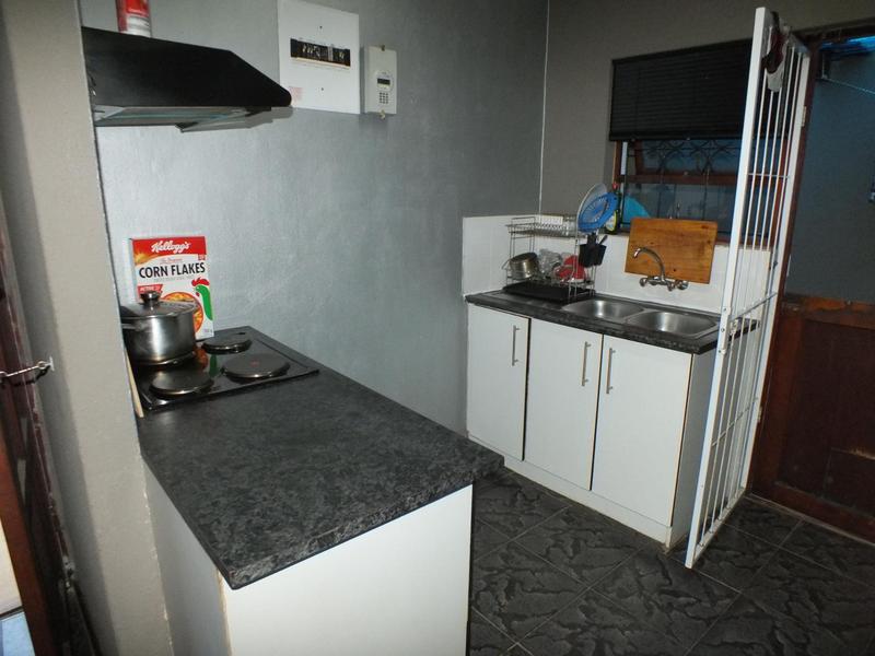 2 Bedroom Property for Sale in Peerless Park East Western Cape